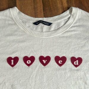 Abercrombie & Fitch small white sweater with word detailing